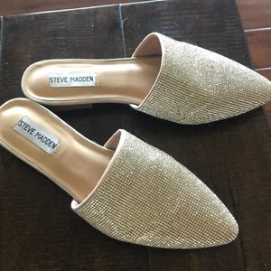 Steve Madden slip on shoes. Excellent condition